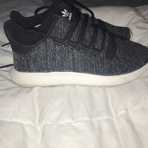 Adidas tubular shadow only worn a couple times