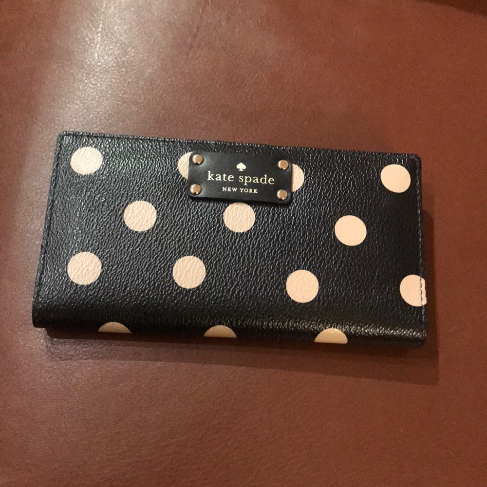 Kate Spade Wallet - Picture 4 of 7