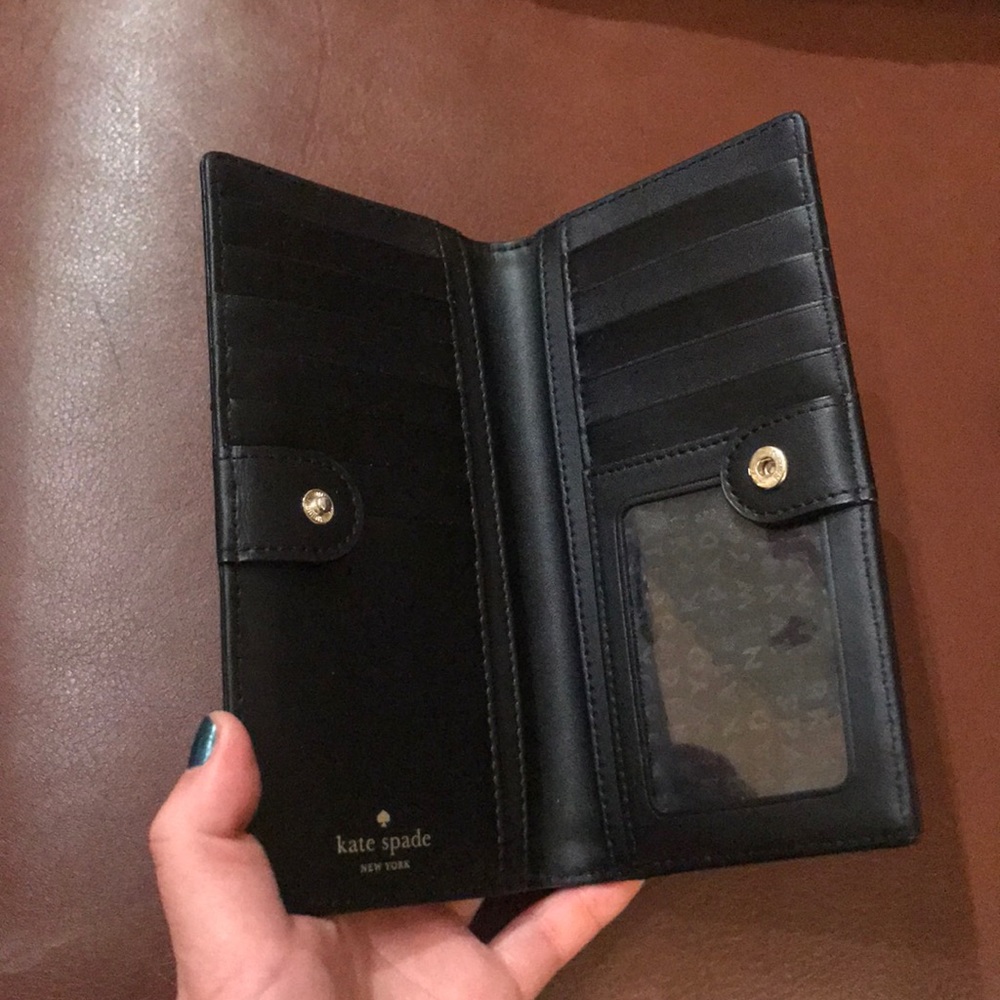 Kate Spade Wallet - Picture 6 of 7