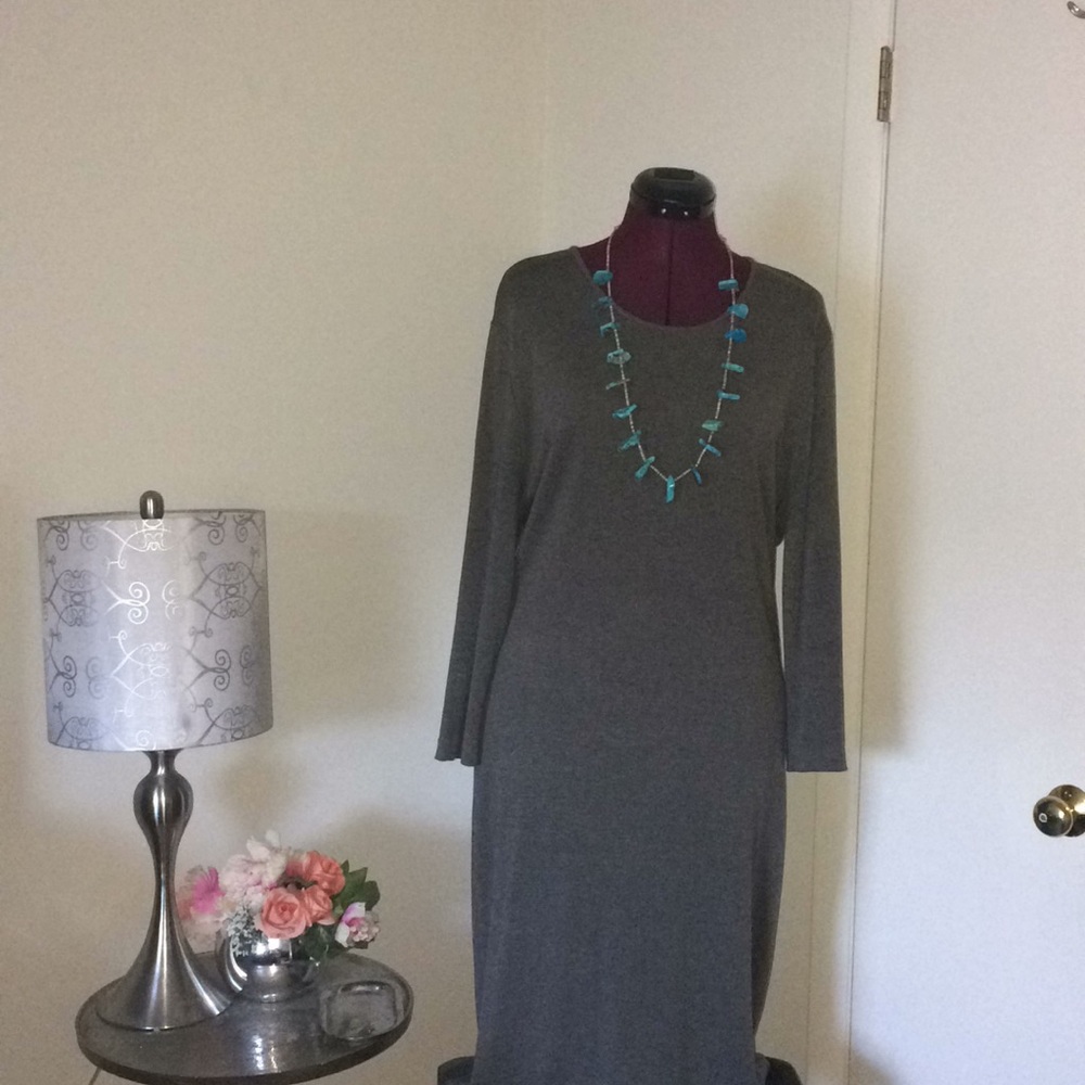 Grey fitted dress
