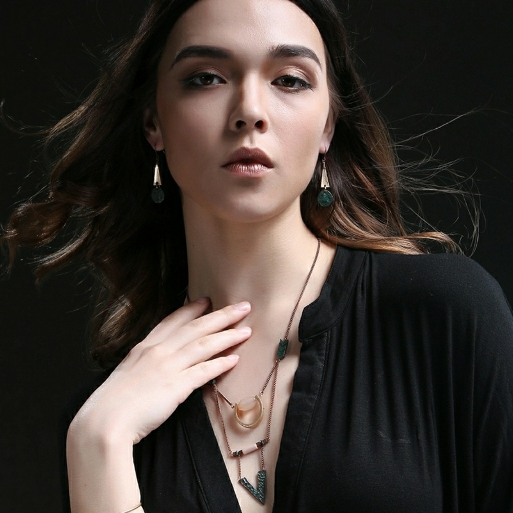Vintage Style Triangle Drop Disc Earrings - Picture 3 of 6