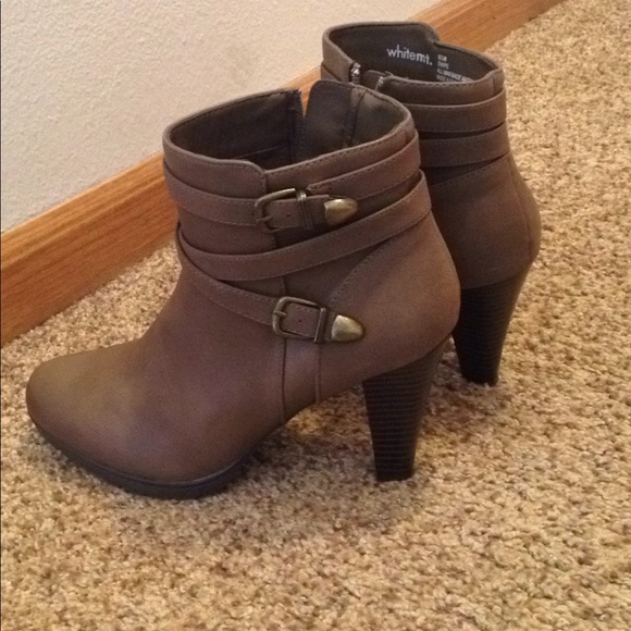 Lady's 8 1/2 ankle boots - Picture 1 of 2