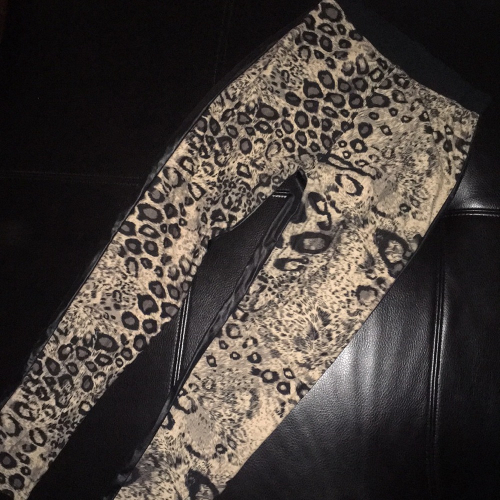 Cheetah leggings