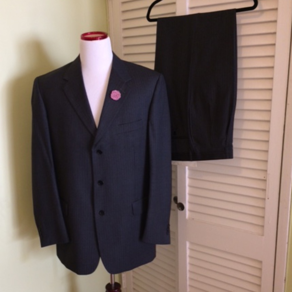 *DONATED* Today's Man Charcoal Gray Suit 43L