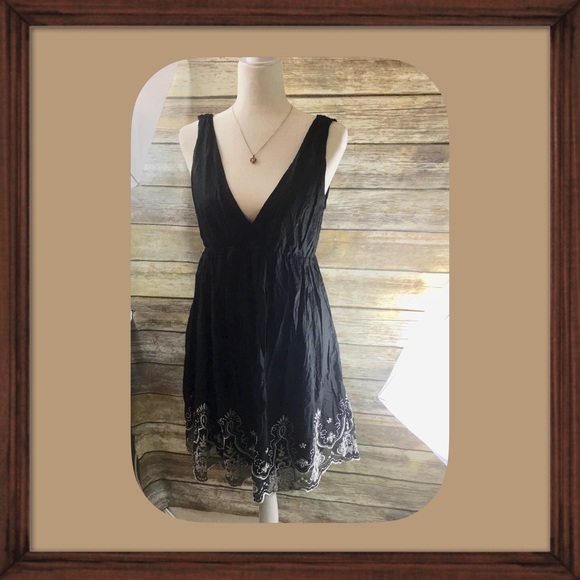 Sele Dresses & Skirts - 🎈🎈🎈 3 For $20 🎈🎈🎈 Look For The Title SALE