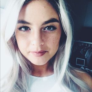 Meet your Posher, Samantha