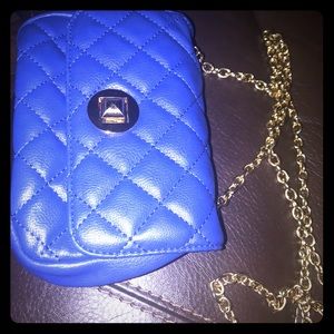 Blue chain crossbody purse
