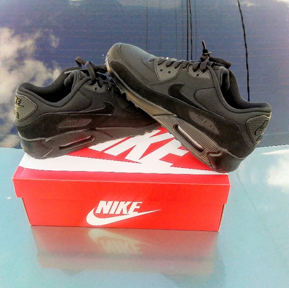 Men's Nike Air Max 90 Essential (Size 12) - Picture 7 of 8