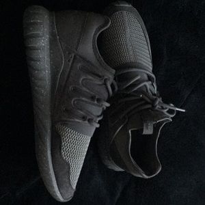 Adidas Tubular Running Shoe (size 10)