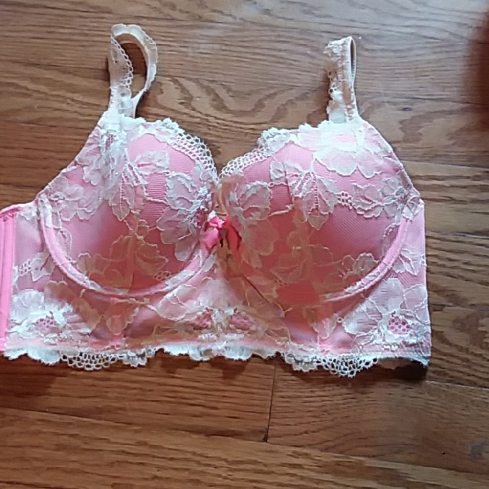 VS Bra