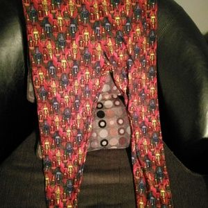 LuLaRoe TC2 leggings (Holiday)