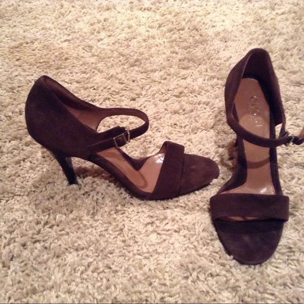 *SOLD* Brown Suede Sandals - Size 7.5