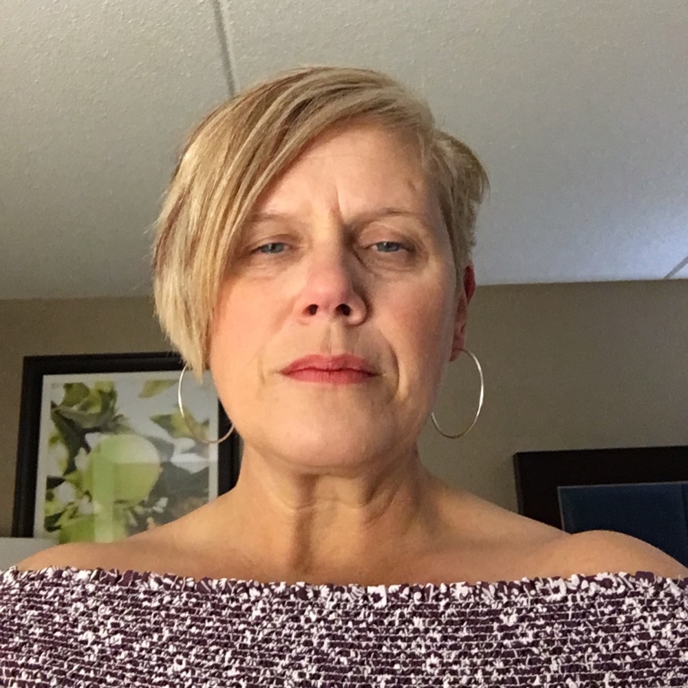 Meet your Posher, Christine