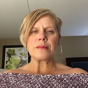 Meet your Posher, Christine