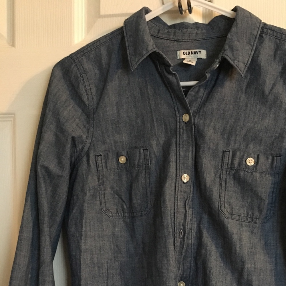 Old Navy chambray button down top