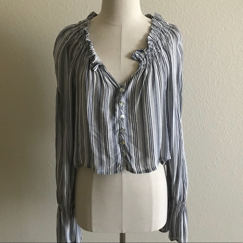 Stripped crop shirt