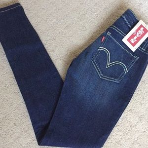 NEW Levi’s Dark Skinny Jeans