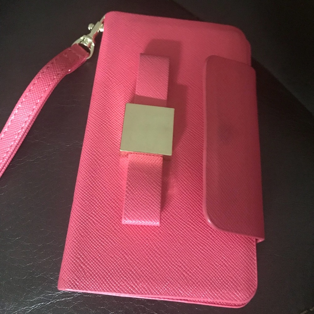 Phone wristlet