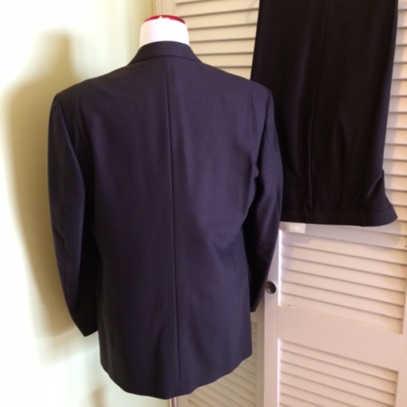 *DONATED* Today's Man Brown Pinstripe Suit, 43L - Picture 4 of 6