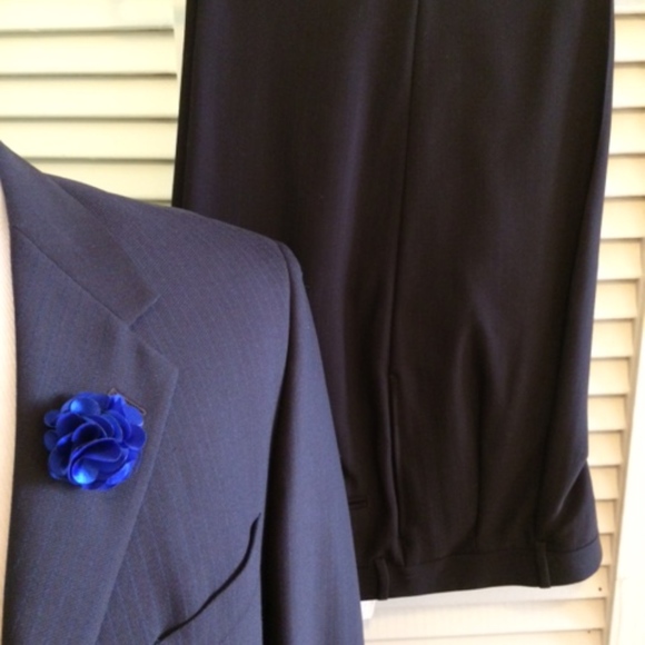 *DONATED* Today's Man Brown Pinstripe Suit, 43L - Picture 2 of 6