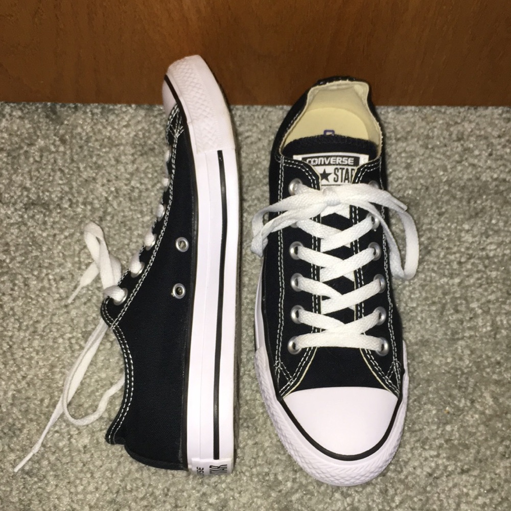 BRAND NEW BLACK CONVERSE