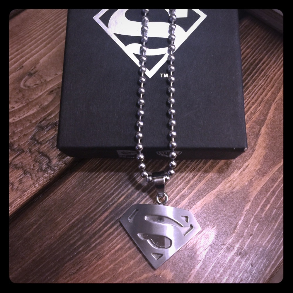 Super(Wo)man stainless steel necklace