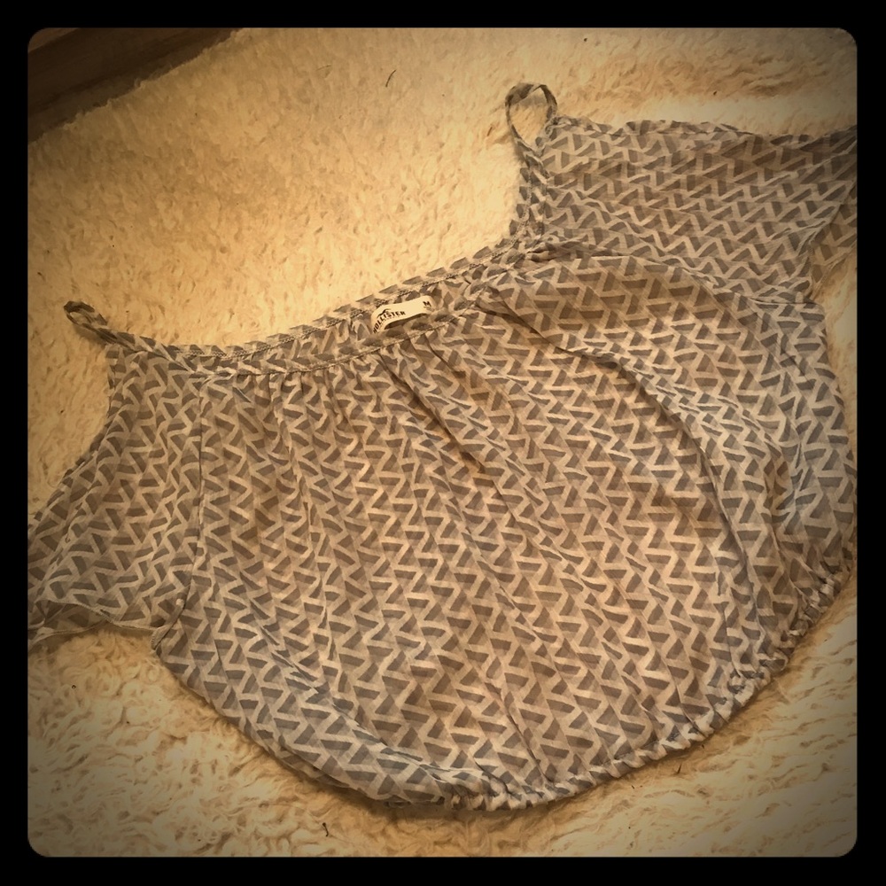 Hollister cold shoulder crop top