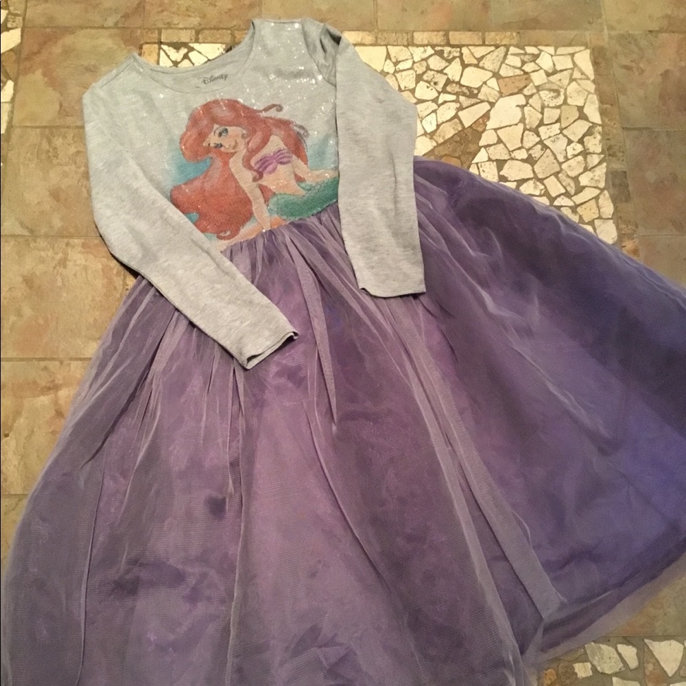 Disney dress size L (10-12)