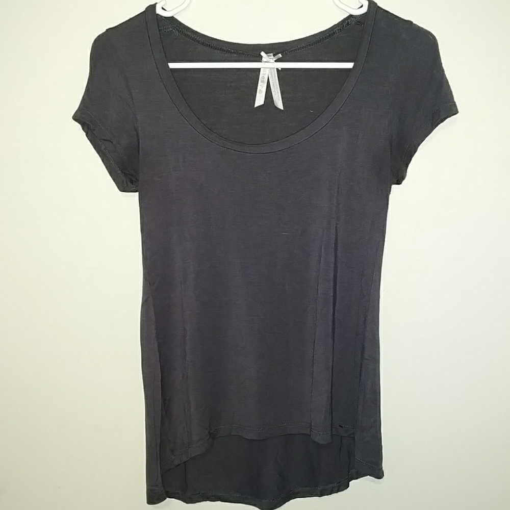 Grey short sleeve, easy to dress up or wear casual