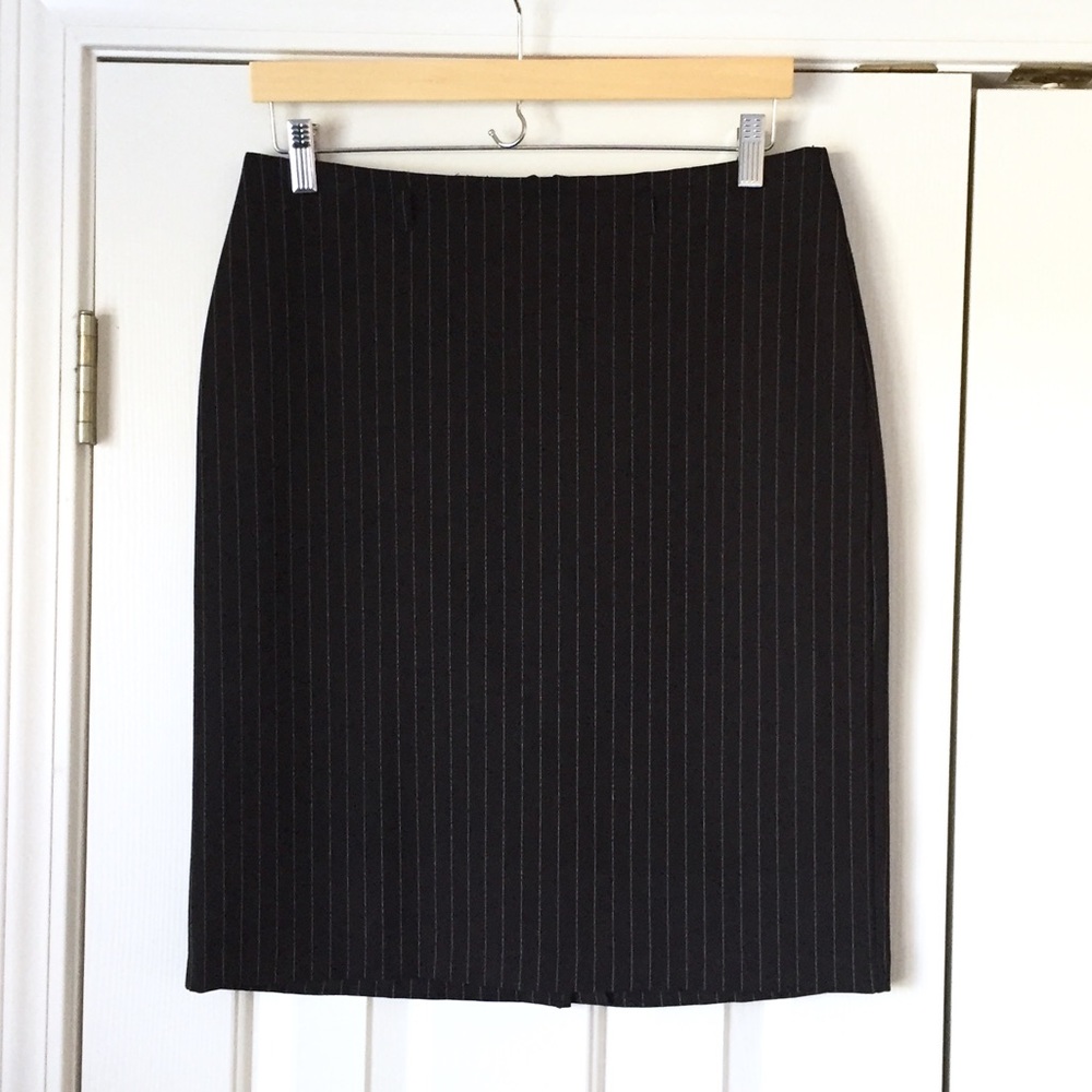 3/$20 Black pinstripe skirt