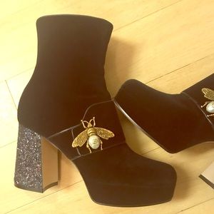 Meet your Posher, Claire