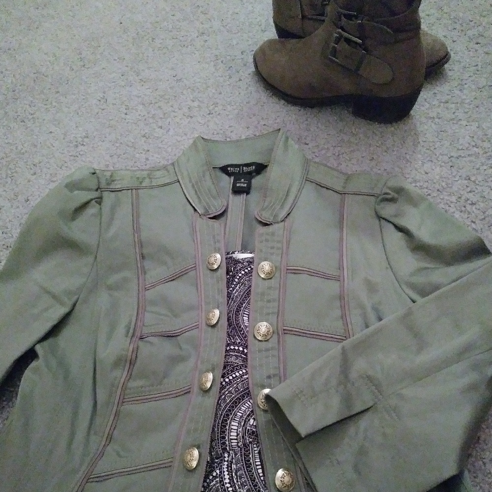 Green blazer White House|Black Market (4)