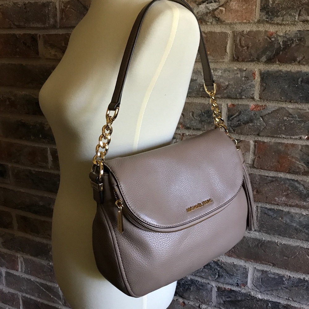 Michael Kors Bedford shoulder bag purse with tags