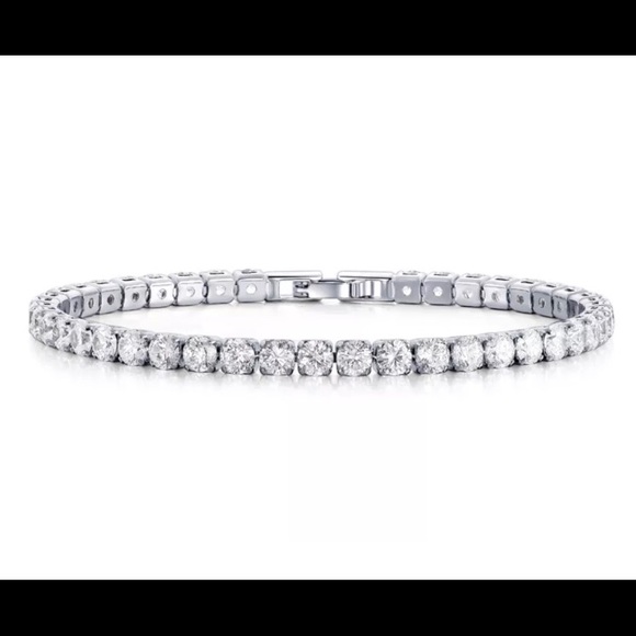 0.5 Carat AAA Cubic Zirconia Tennis Bracelelt - Picture 1 of 2