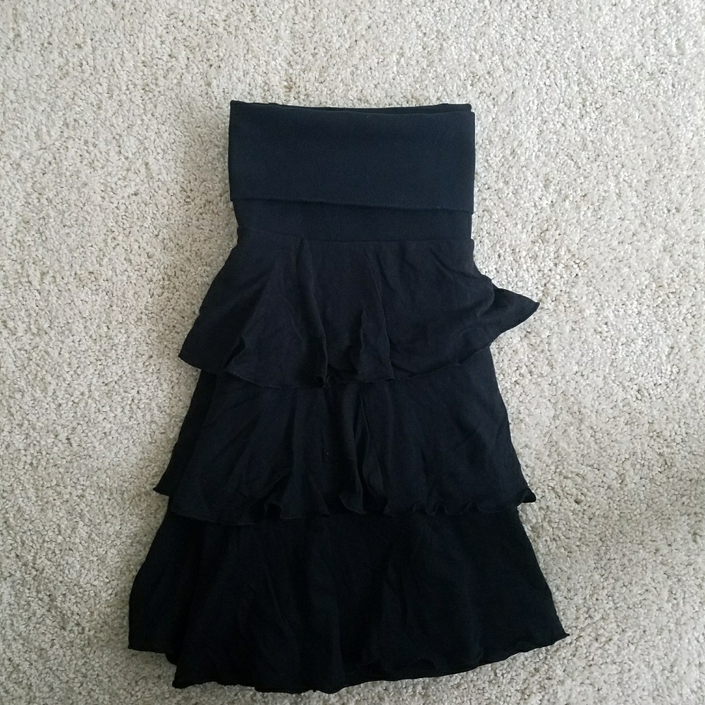 Express Ruffled Black Mini Skirt - Picture 2 of 2