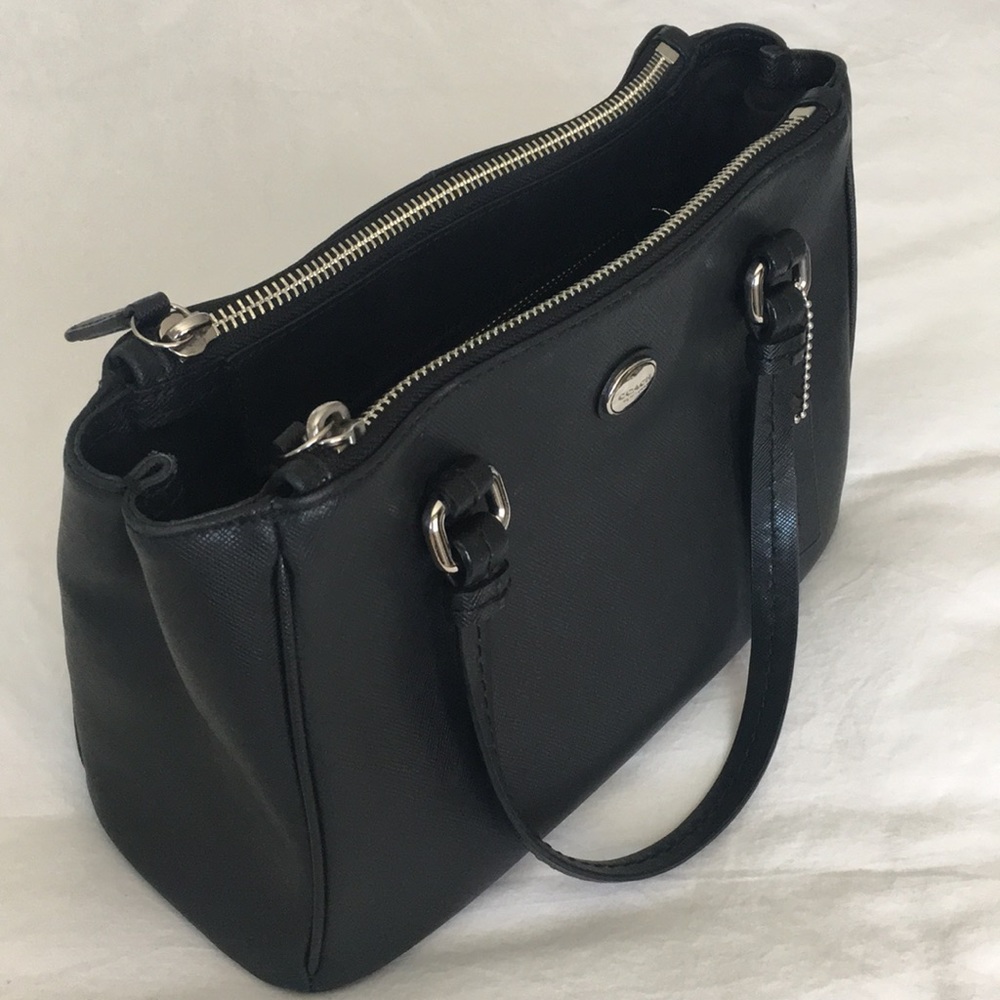 💯 Authentic Coach Purse