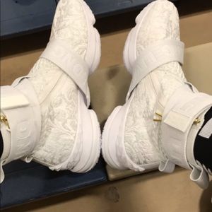 Meet your Posher, Chevon