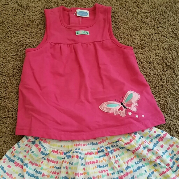 18 mnths baby girl sets. 6 outfits for $10 - Picture 4 of 6