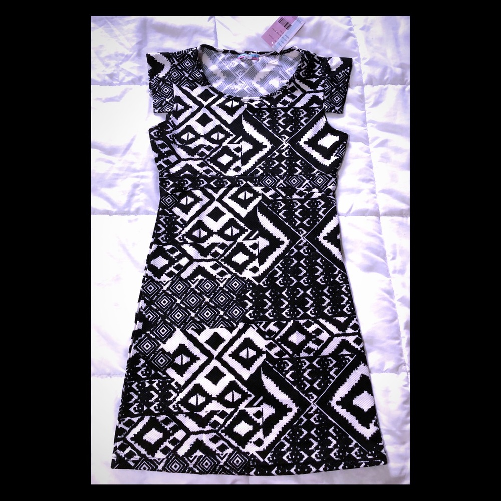Rendezvous midi Dress black&white Aztec large