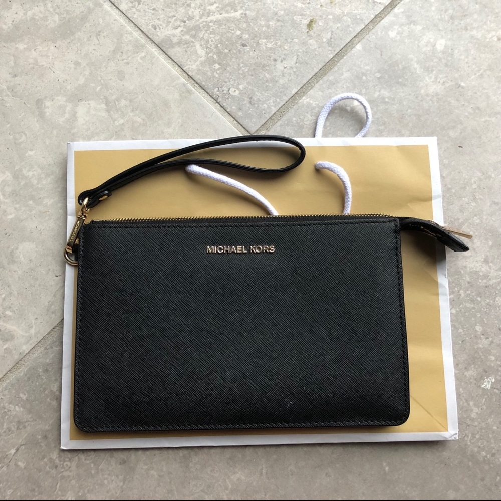 Michael Kors LG Wristlet