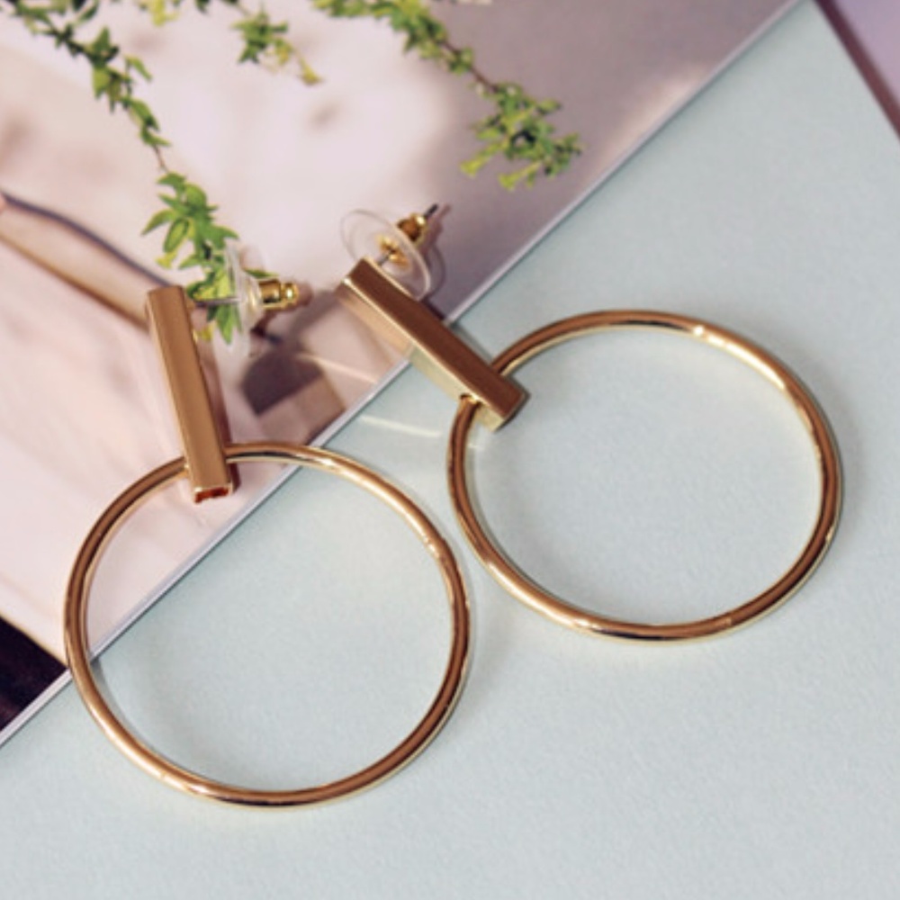 NEW Minimalist Brass Hoop Earrings Gold/Silver - Picture 1 of 5