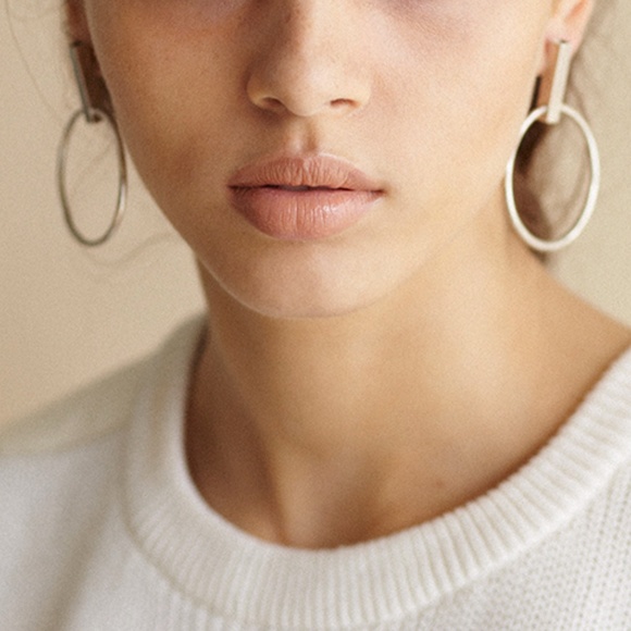 NEW Minimalist Brass Hoop Earrings Gold/Silver - Picture 5 of 5