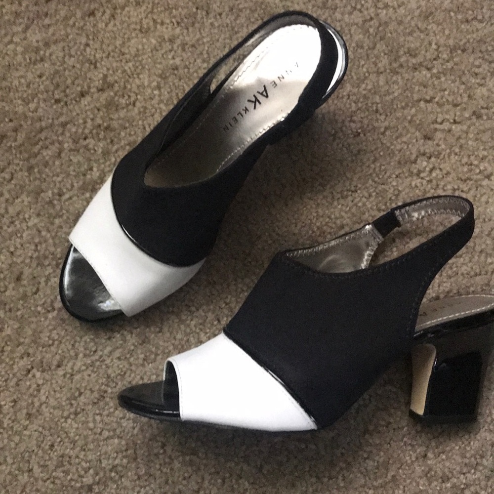 Anne Klein open toe shoes