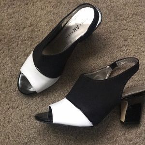 Anne Klein open toe shoes