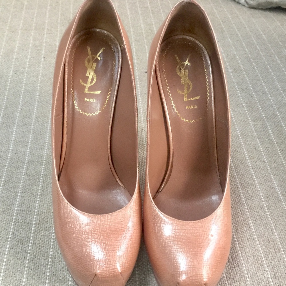 YSL tribtoo 38,5 champagne/ glossy