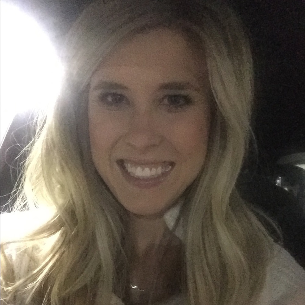 Meet your Posher, Emily