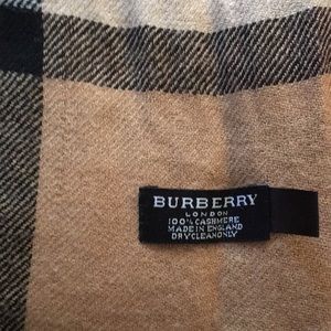 Burberry cashmere scarf