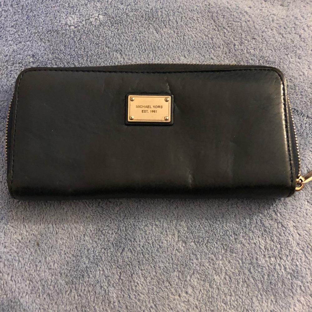 Micheal Kors Wallet (Navy)