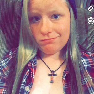 Meet your Posher, Elena