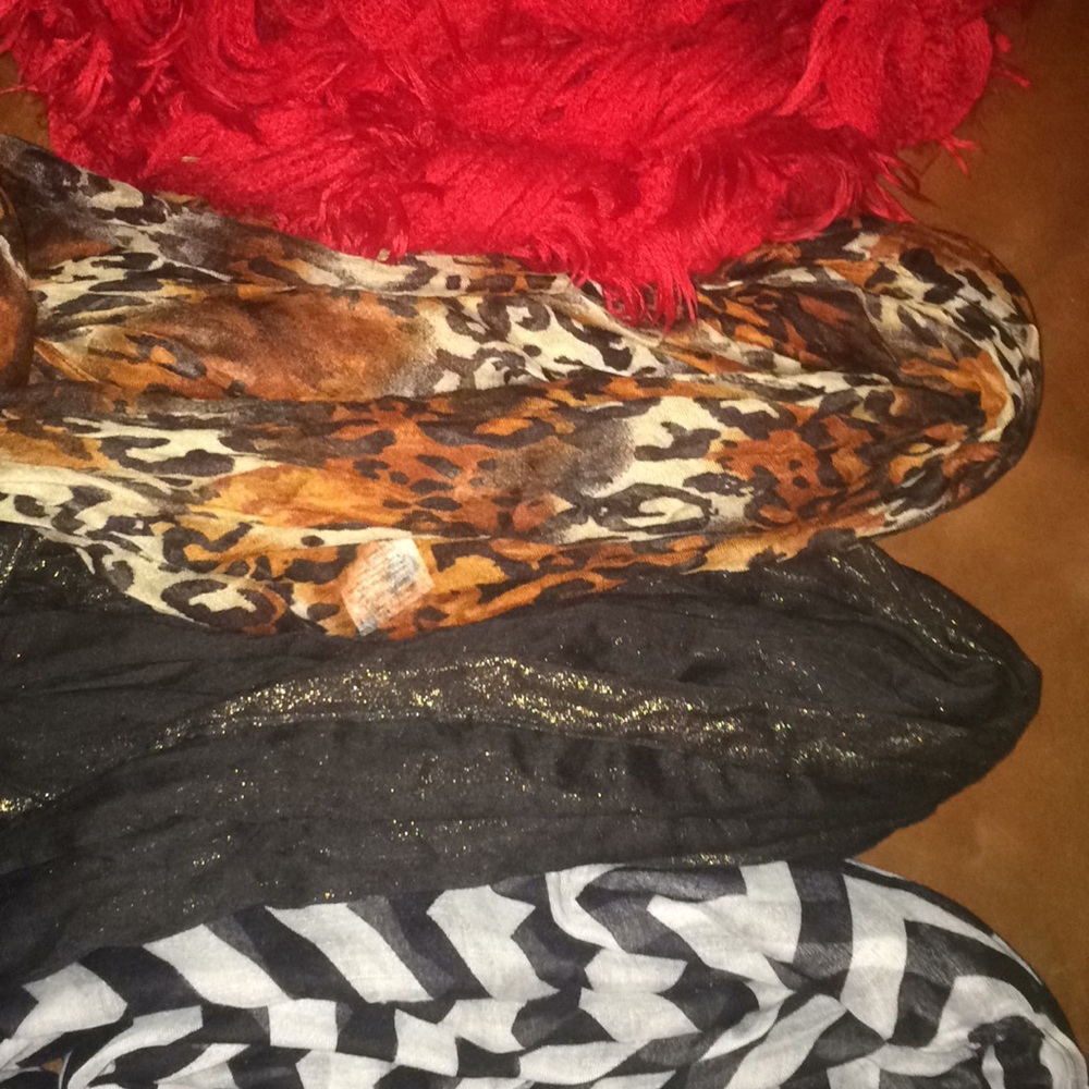 Bundle of scarves